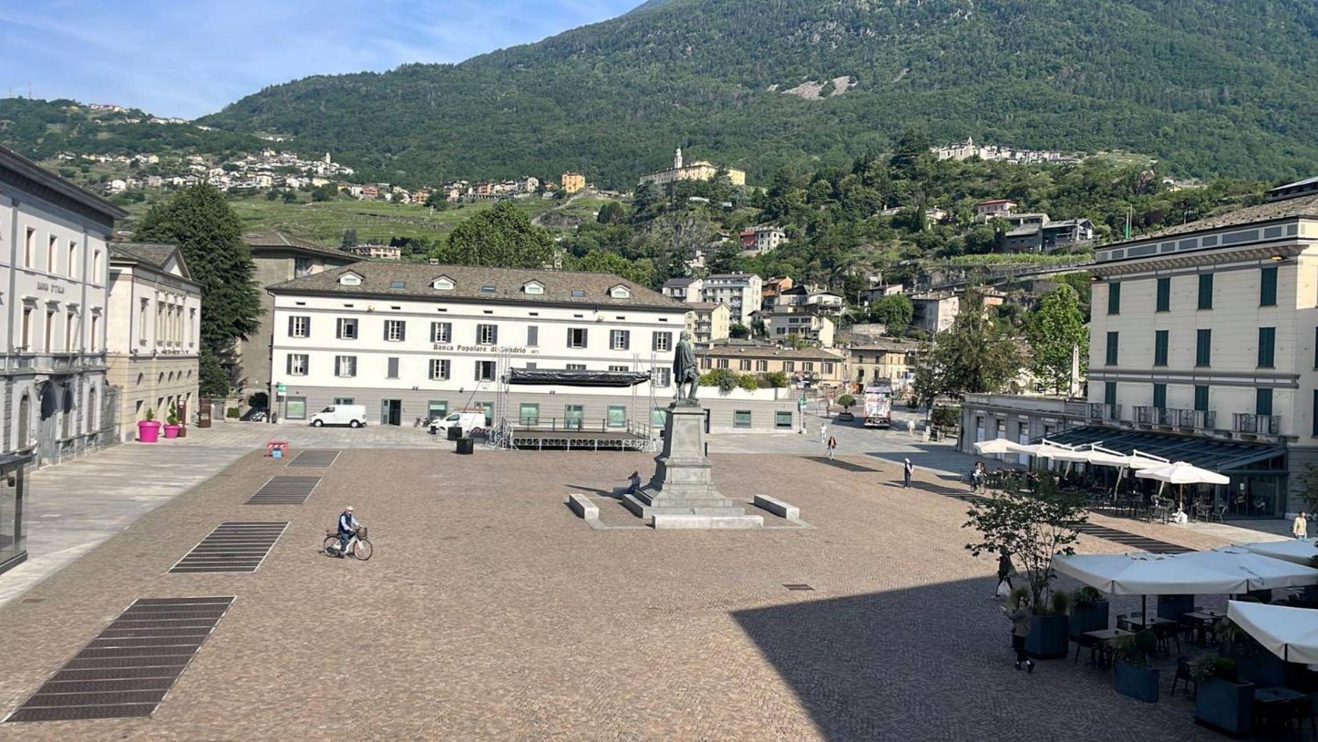 Appartamento La Baita Case Sondrio Centro - Affitti Brevi Italia Luaran gambar
